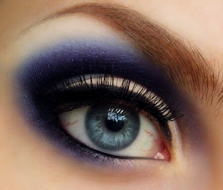 blue smokey eyes